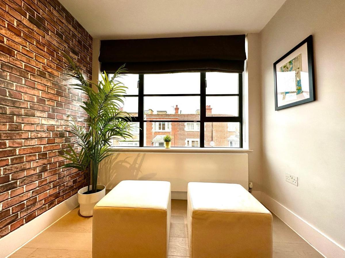 Beautiful New 2 Bedroom Apartment - Next To The Beach - Great Location - Free Parking - Fast Wifi - Smart Tv - Sleeps Up To 4! Close To Purbeck, Corfe Castle, Sandbanks, Poole & Bournemouth Swanage Exteriör bild
